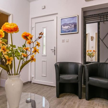 Apartments Beba - Peaceful Location Трогир Екстериор снимка