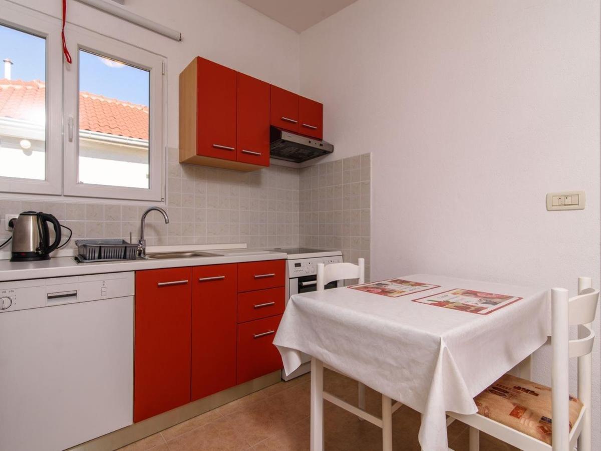 Apartments Beba - Peaceful Location Трогир Екстериор снимка